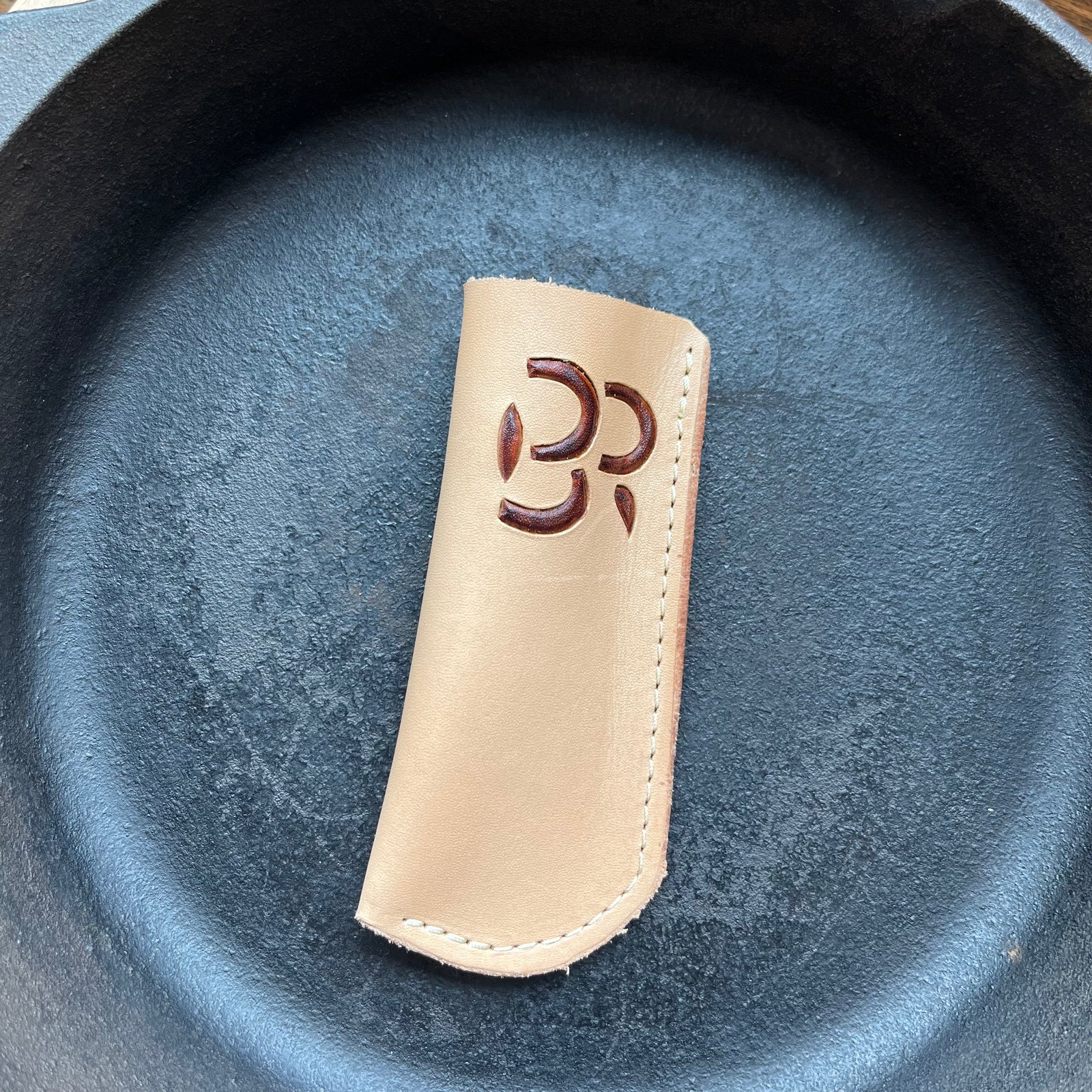 BR Cast Iron Handle Holder